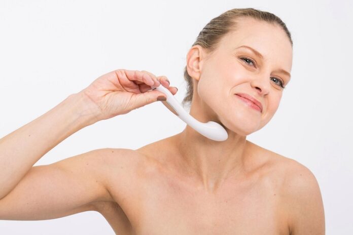 PRAI Beauty Ageless Throat Ionic at-home System