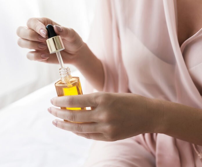 6 Essential Oils That Can Help With Rosacea