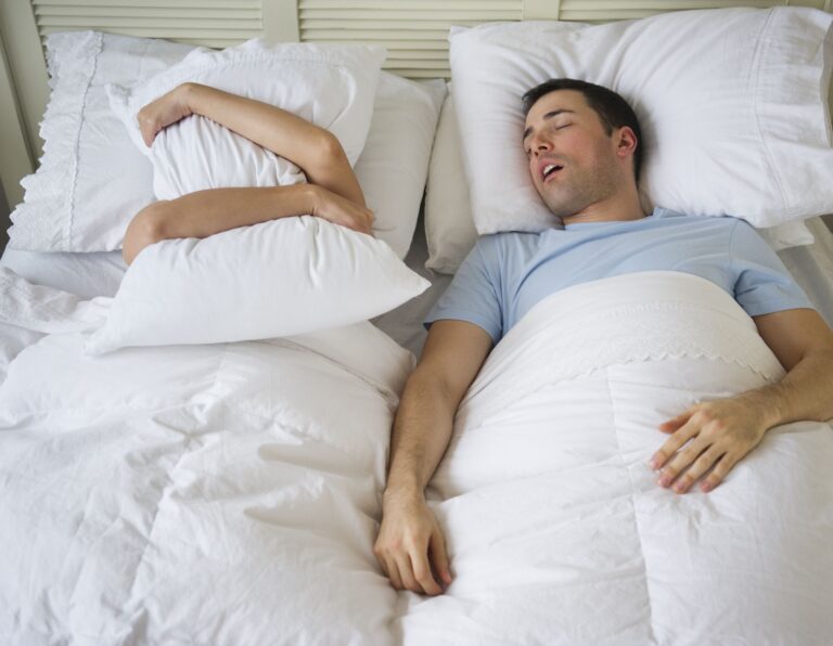 The 3 Popular Anti-Snoring Devices: Put An End to Noisy Nights