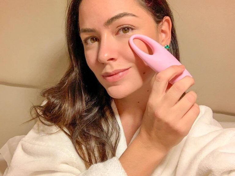 A Worthy Obsession with The FOREO IRIS EYE MASSAGER