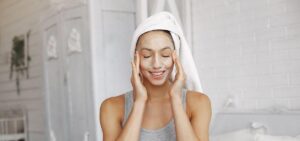 How to Perform an Excellent Facial at Home