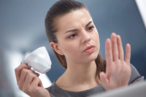 How to Immediately Brighten Discolored Nails