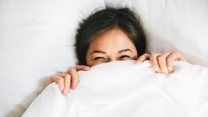 5 Dangers Of Sleeping Without Removing Your Makeup!