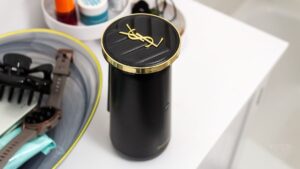 Create Your Own Lipstick Shades With This Device