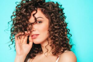Alternative Ways To Curl Your Hair Without Using Heat Devices