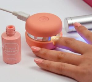 DIY Gel Manicure | Le Mini Macaron Gel Manicure Kit
