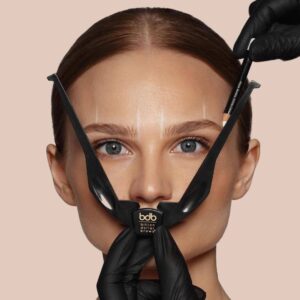 A New Tool To Draw Perfect Brows