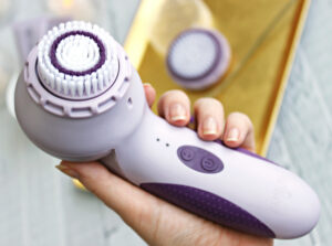 A New Sonic Cleansing Brush To Use Daily For Fresh And Healthy Skin