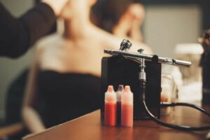 What Is Airbrush Makeup And How Does It Work?