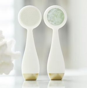 Combining Jade Stone With High-End Cleansing And Anti-Aging Device