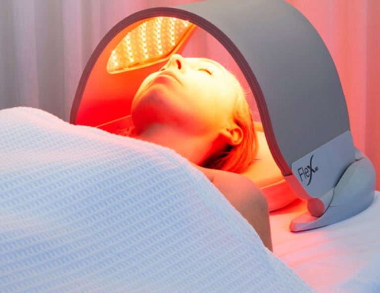 Powerful Anti-Aging LED Light Therapy Treatment To Do At Home