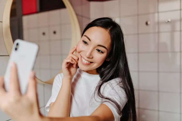 The App To Manage And Track Your Skincare Habits