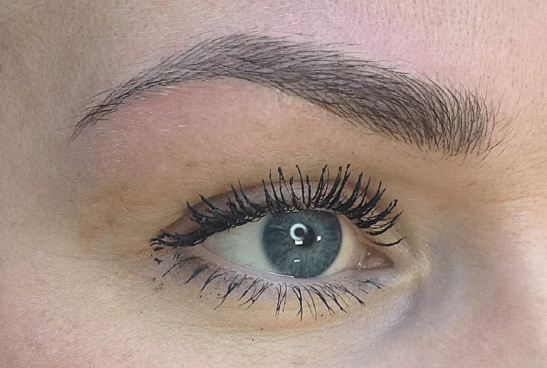 Microblading: The Secret to Effortlessly Perfect Brows