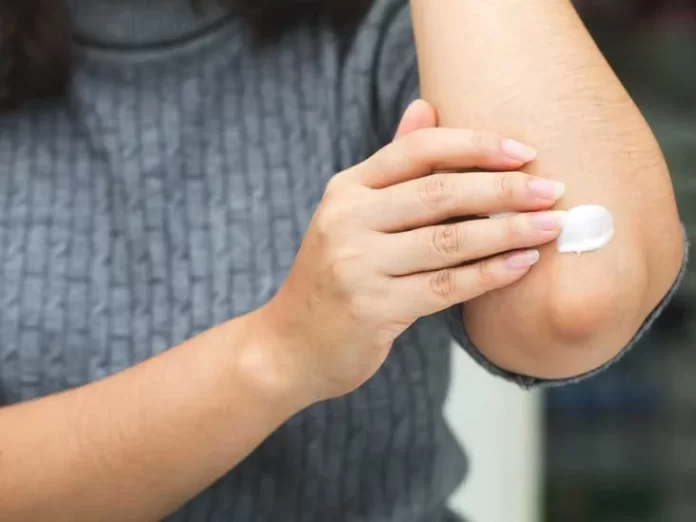 Uncovering the Causes of Dark Knuckles and How to Treat Them