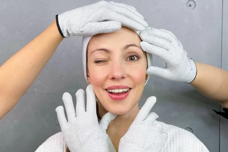 Revolutionize Your Skincare Routine with Zemits Adrinox ProGloves and Dynamic Micro-current Technology