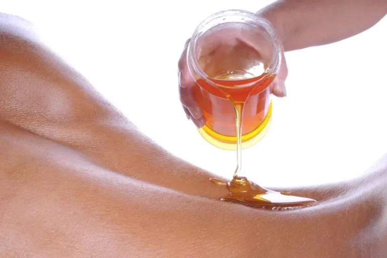 Say Goodbye to Dry Skin: Easy and Effective DIY Remedies