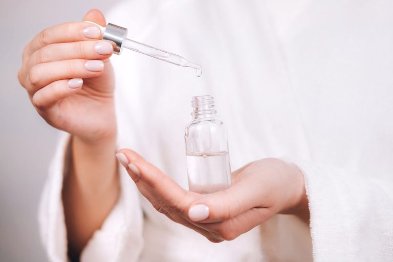 Retinol for Facial Care: Unlocking the Benefits of this Skincare Powerhouse