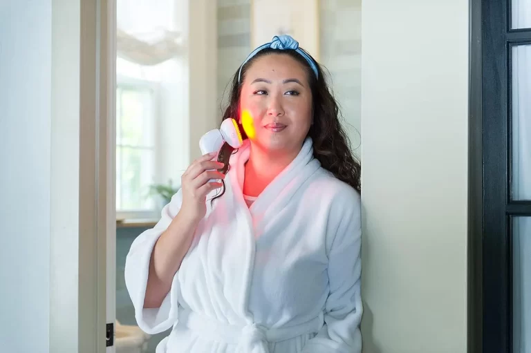 Unveiling the Future of Skincare: reVive Light Therapy Soniqué Anti-Aging Sonic Cleanser